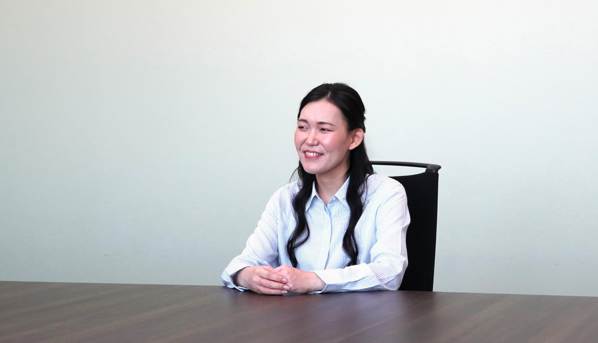 インタビュー中の様子